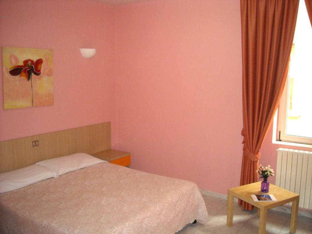 Hotel New Baby Caserta Pokoj fotografie