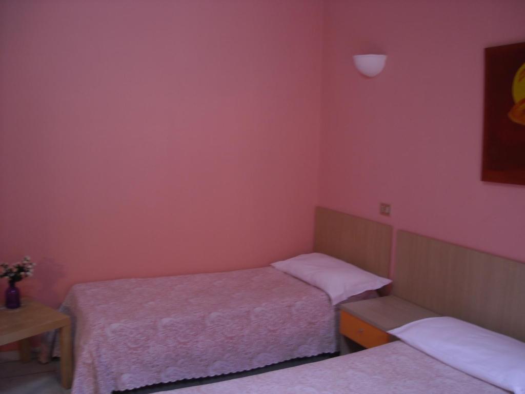 Hotel New Baby Caserta Pokoj fotografie