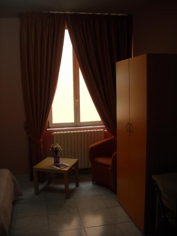Hotel New Baby Caserta Pokoj fotografie